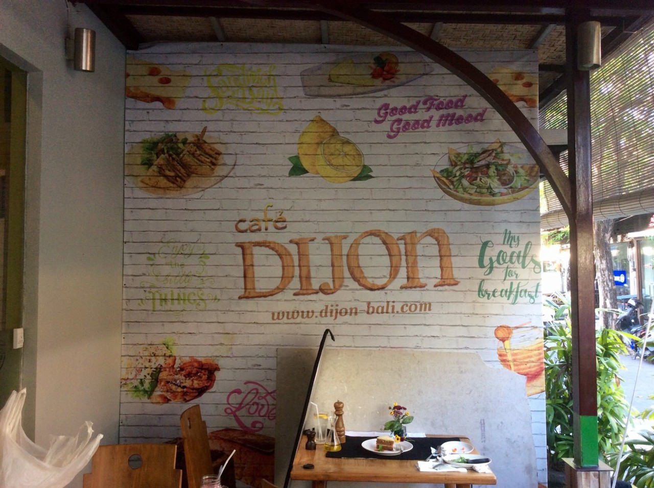 Cafe Dijon Bali, Ресторан на Бали