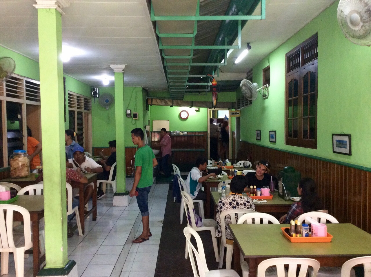Warung Makan Nikmat halal