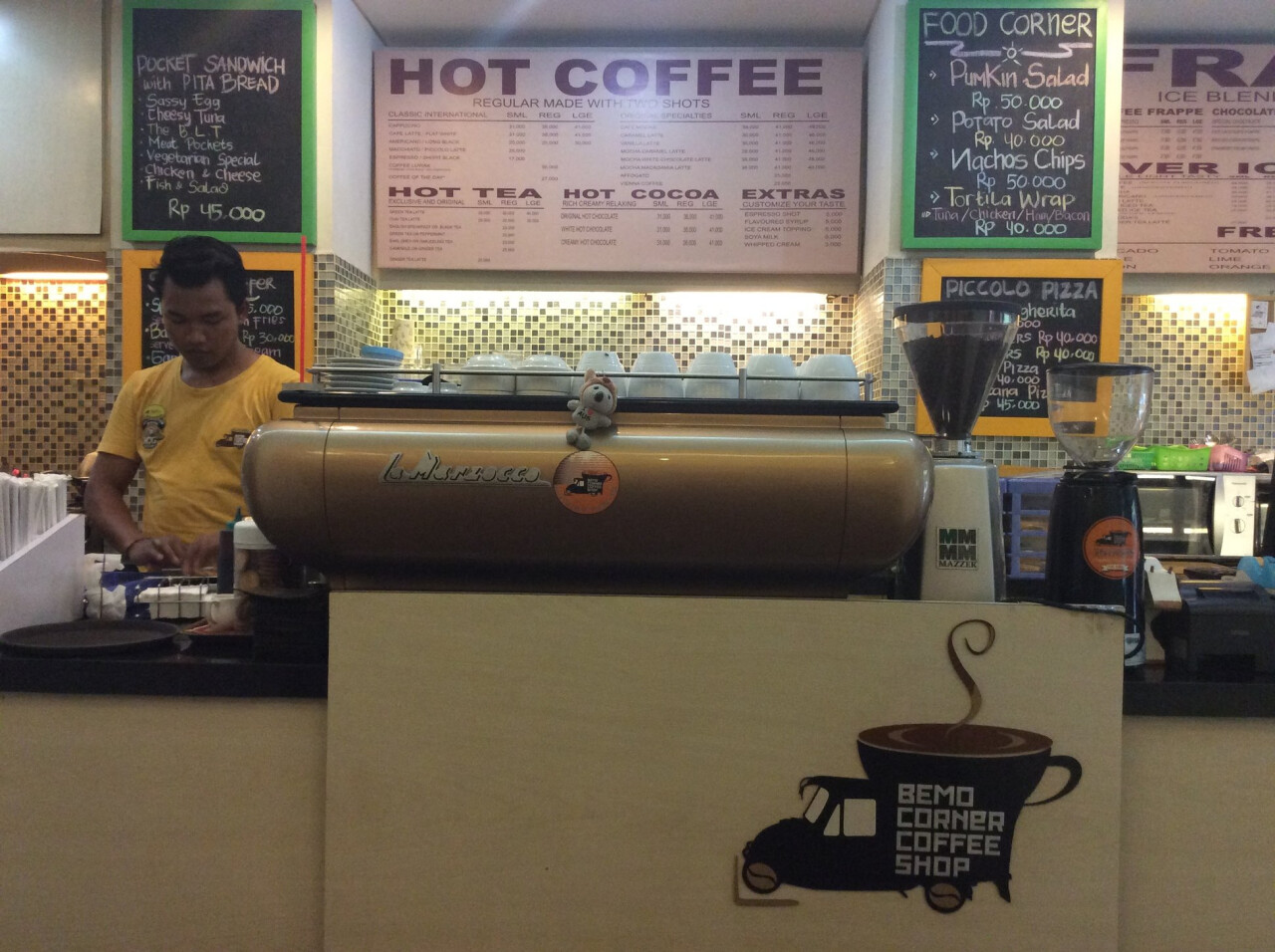 Bemo Corner coffee shop