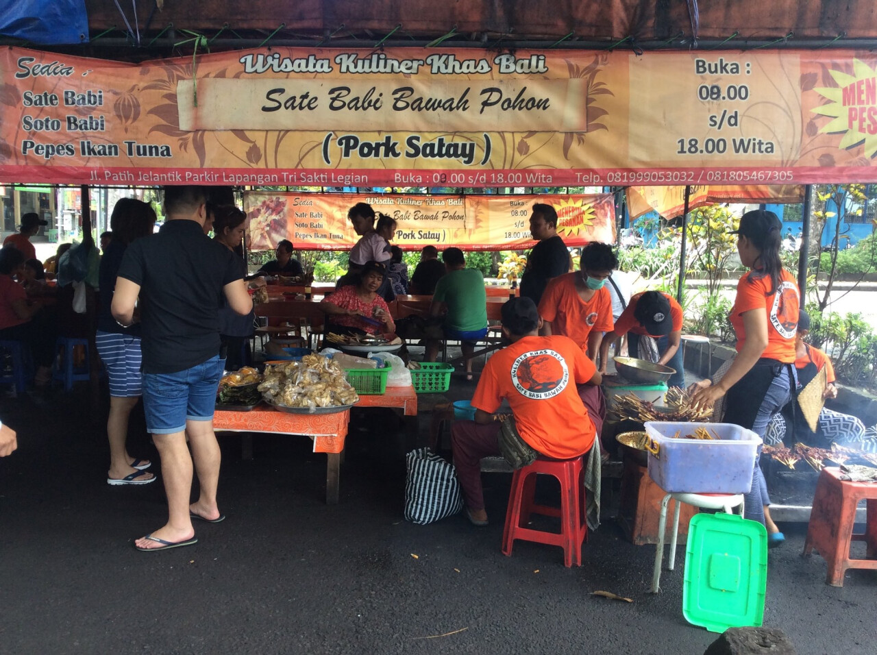 Sate Babi Bawah Pohon