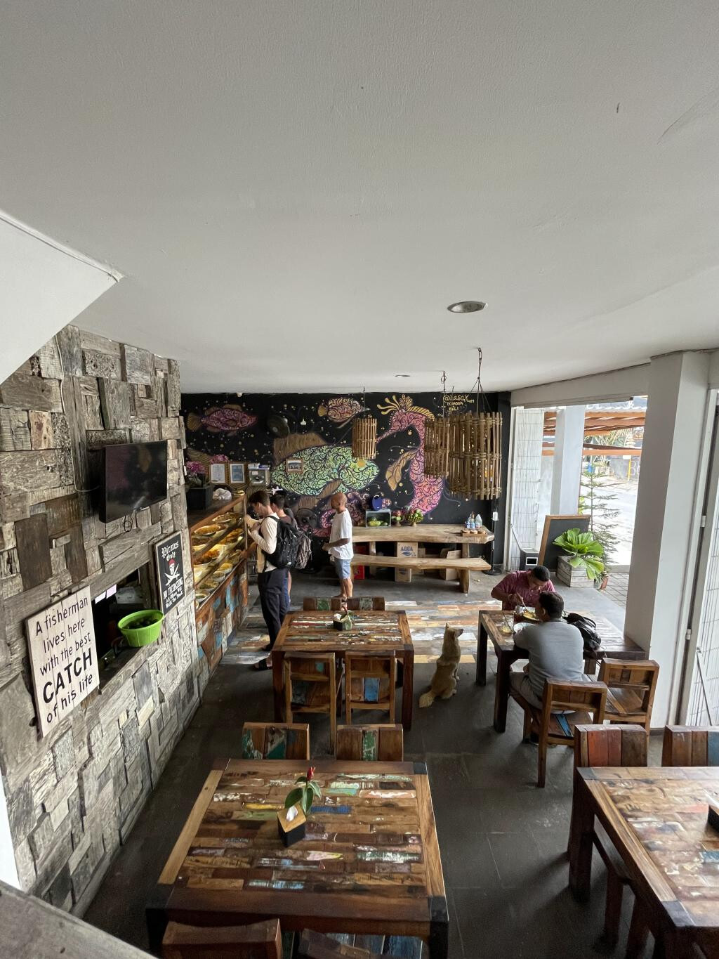 Warung Varuna