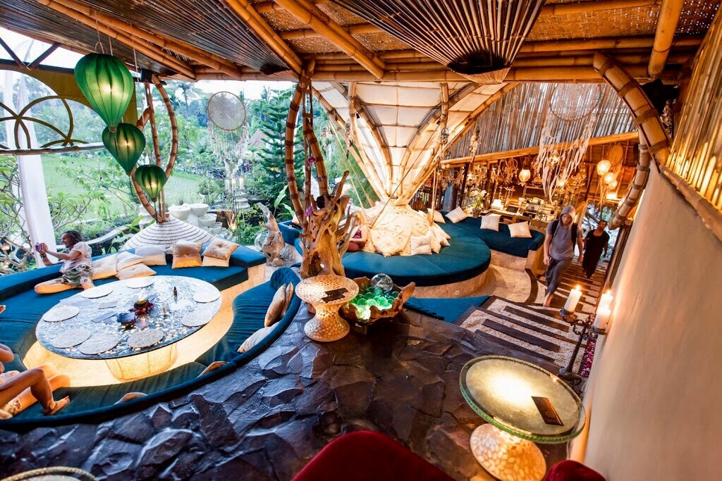 Akasha Restaurant & Juice Bar