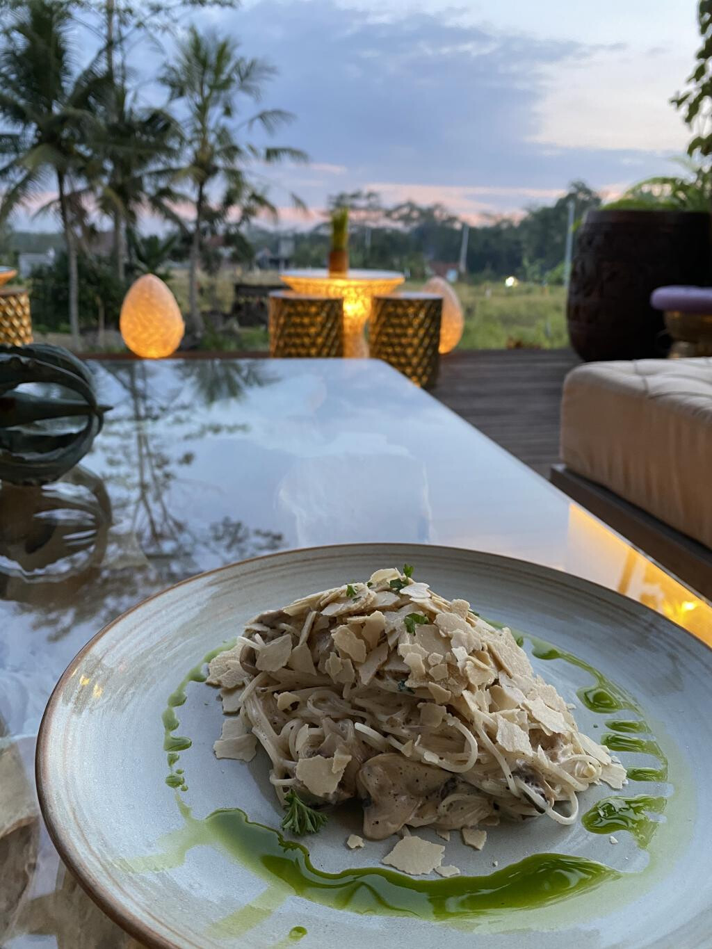 Akasha Restaurant & Juice Bar