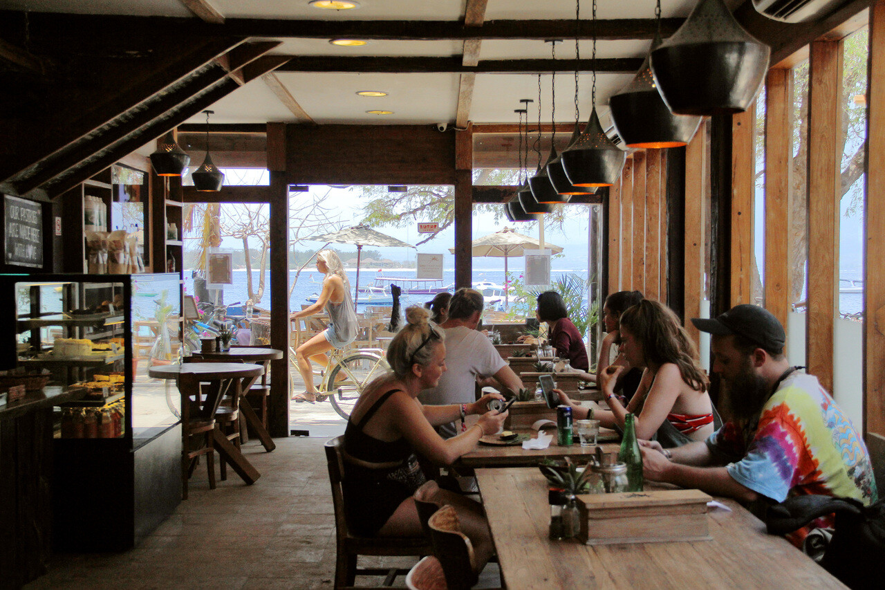 Kayu Cafe