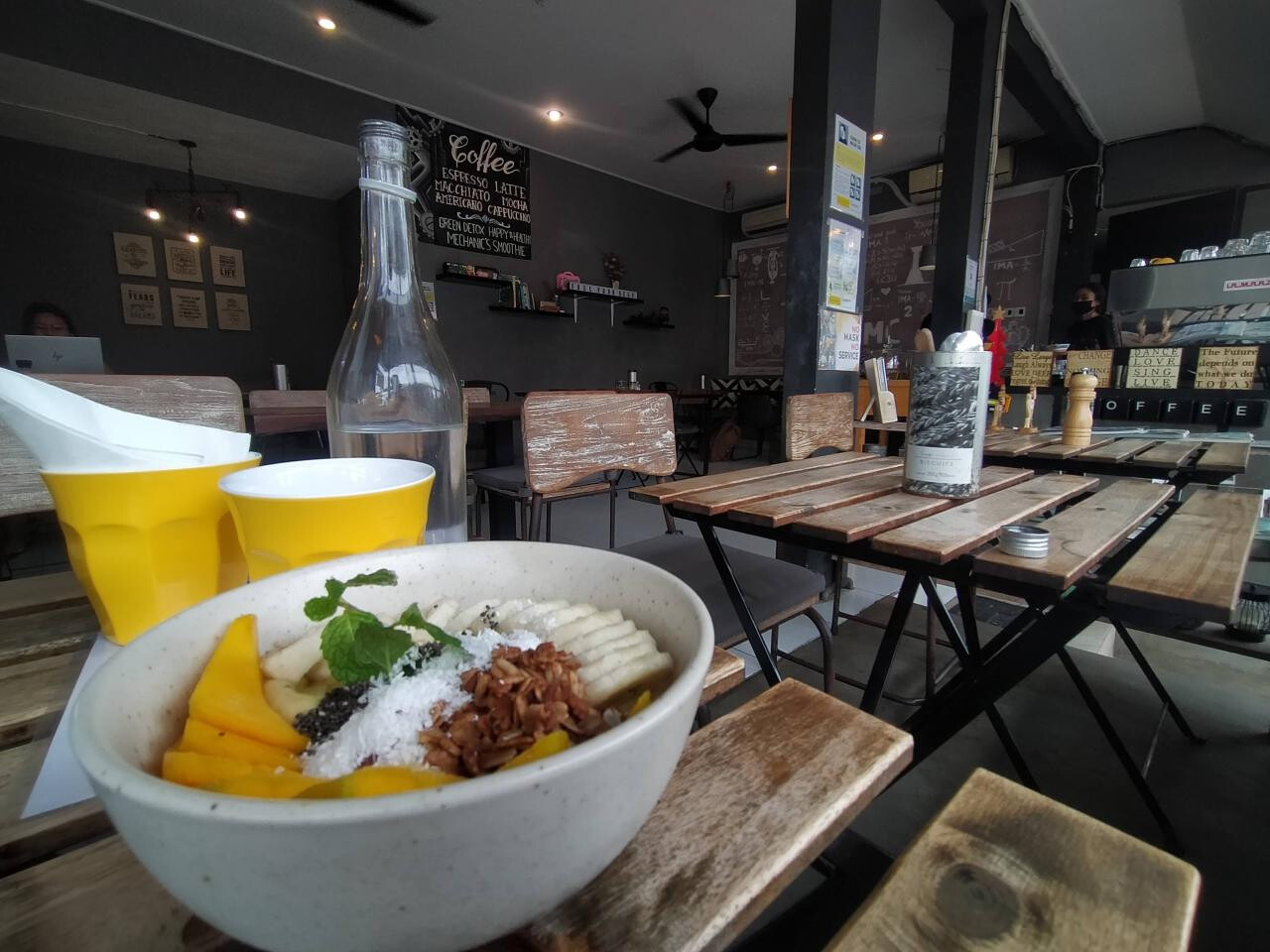 Machinery Cafe Bali