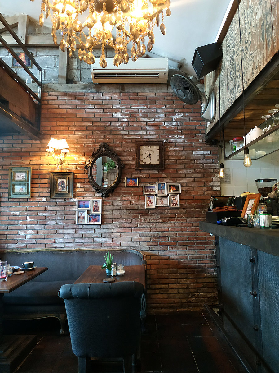 The Dusty Cafe