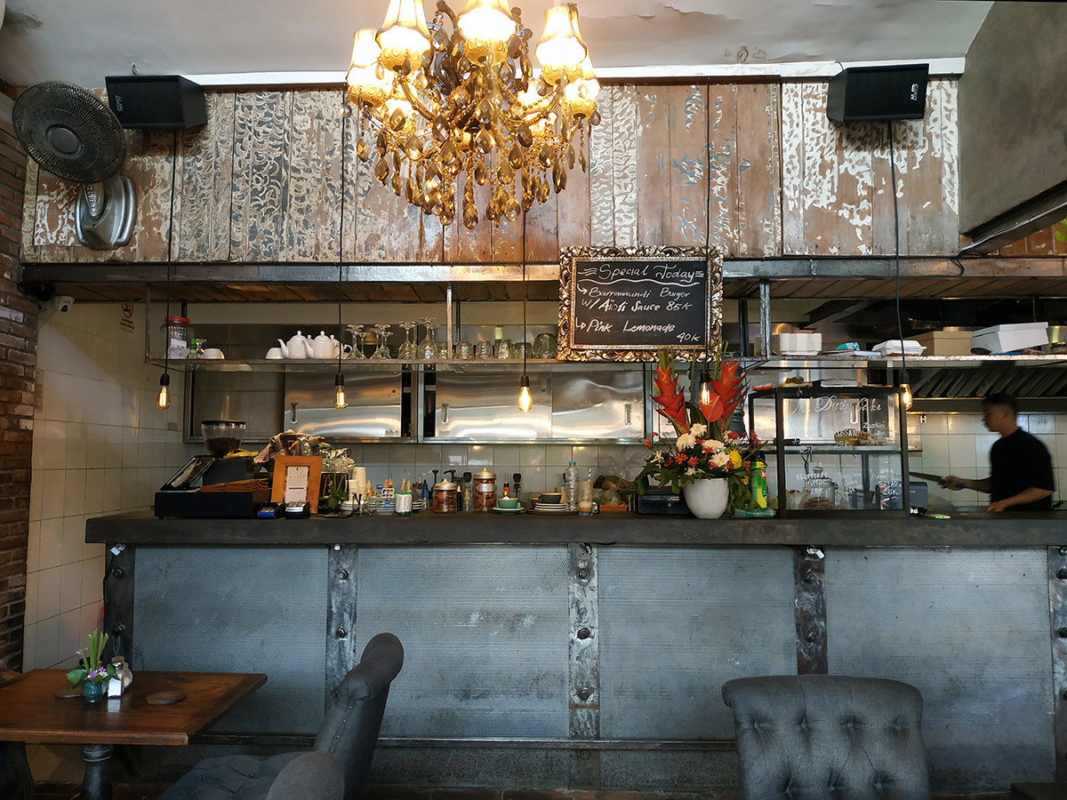 The Dusty Cafe