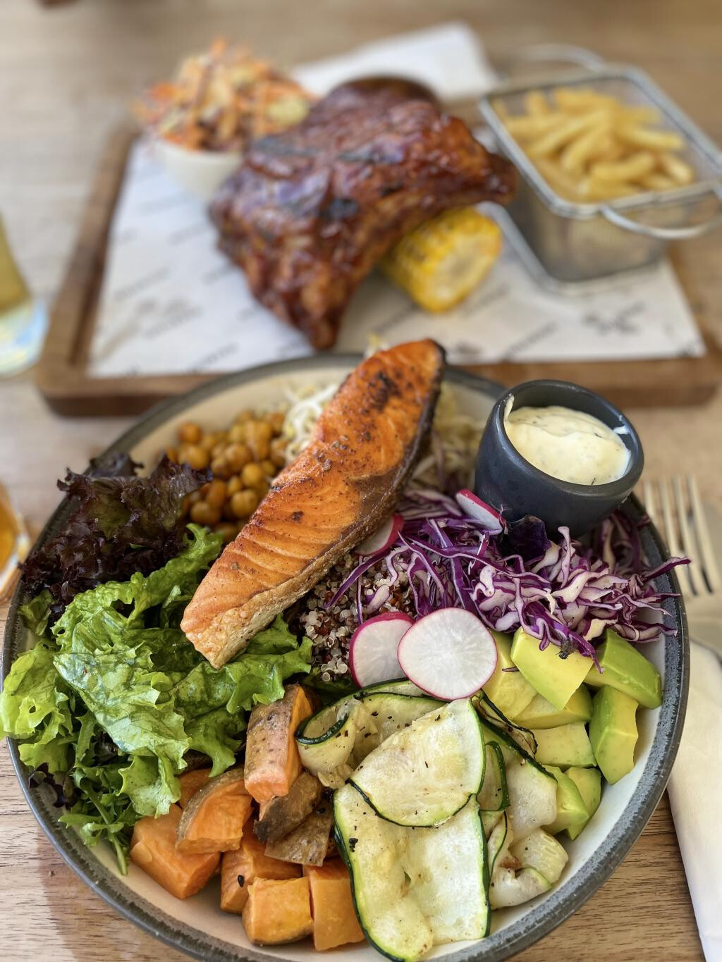 NOURISH CAFE WHOLEFOODS PIZZERIA & BAKERY - UNGASAN