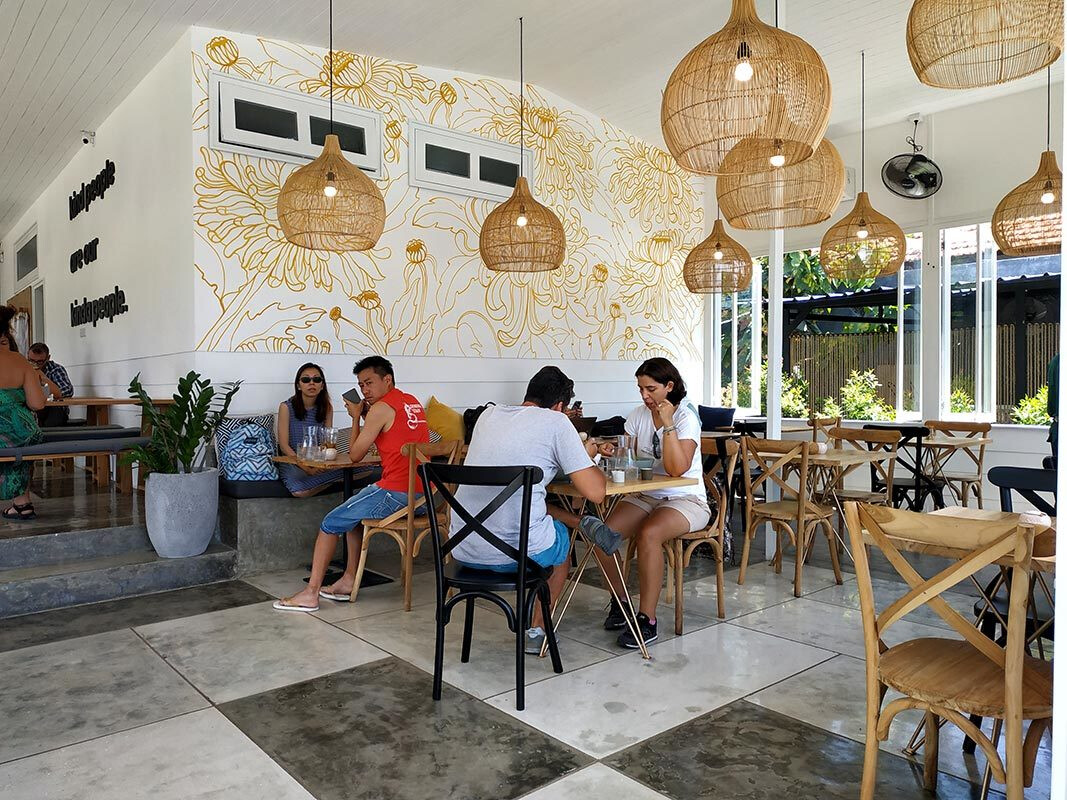 NOURISH CAFE WHOLEFOODS PIZZERIA & BAKERY - UNGASAN