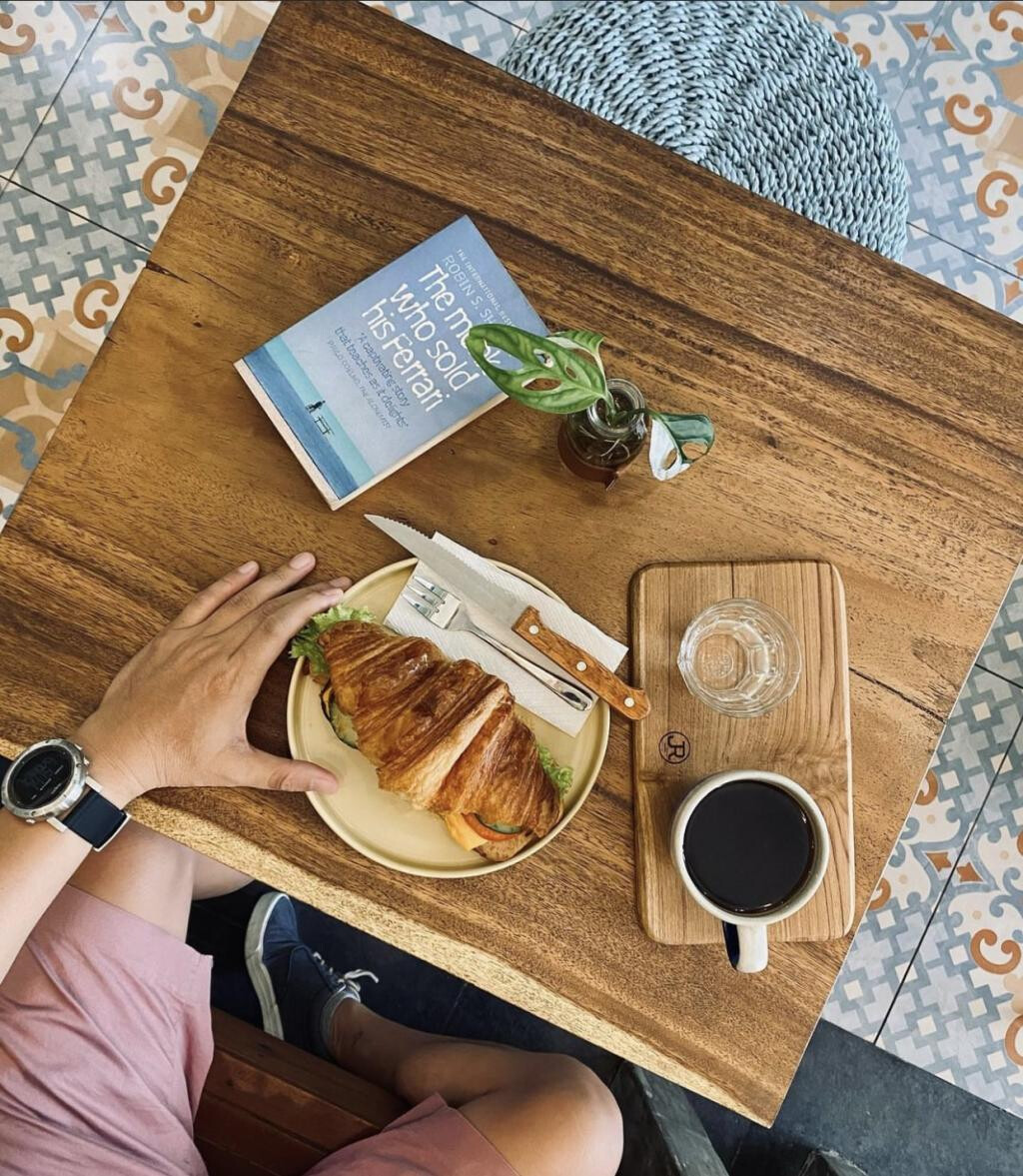 Jinje Root Coffee & Leather Goods
