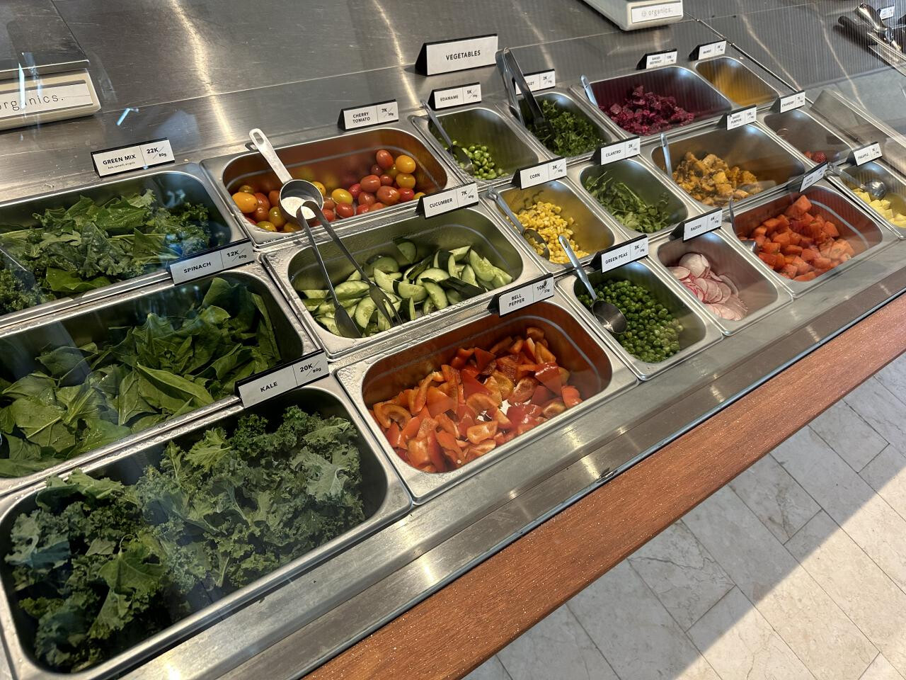 Organics. Salad and Bowl Bar