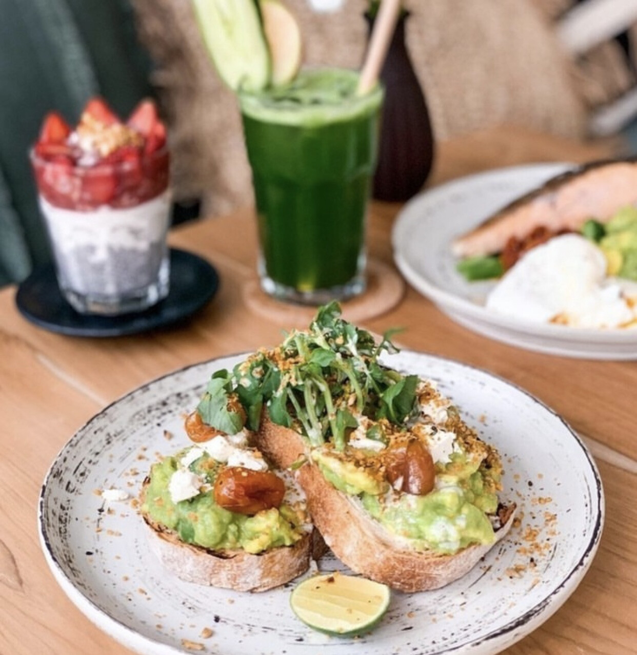 NOURISH CAFE BERAWA