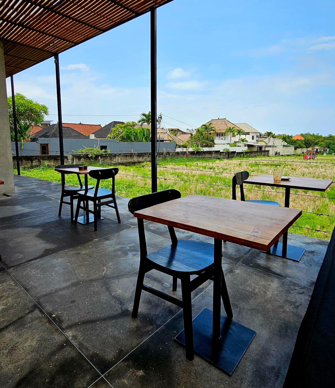 NOURISH CAFE BERAWA