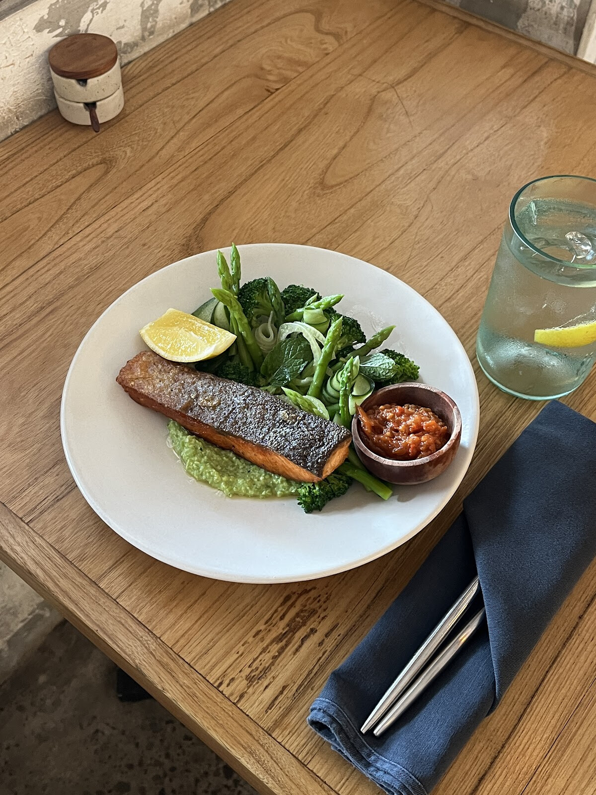 Neighbourhood Food