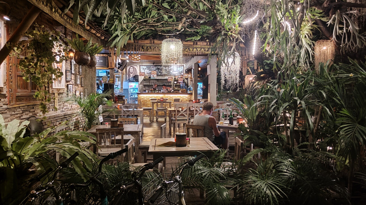 Warung Old Brick