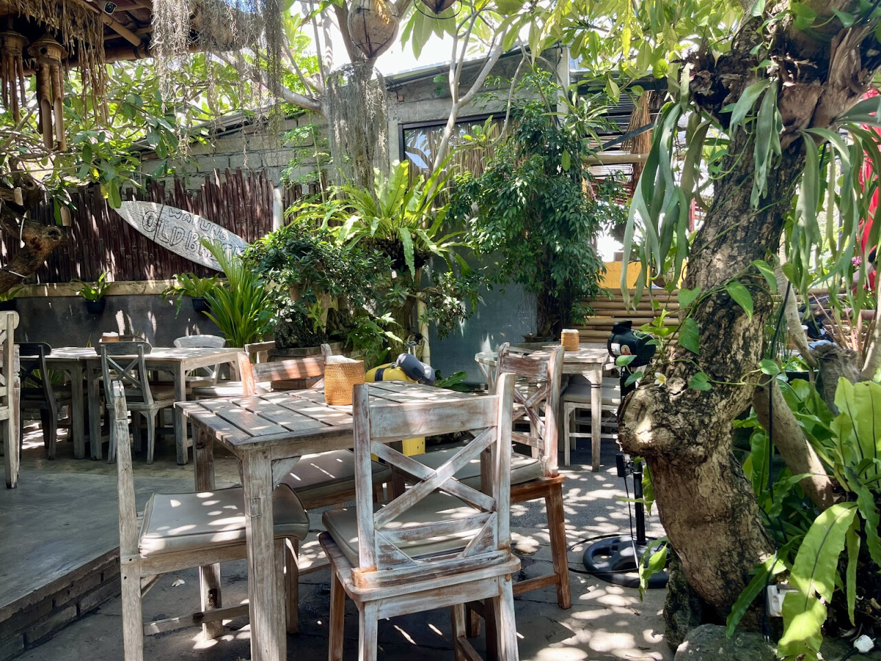Warung Old Brick