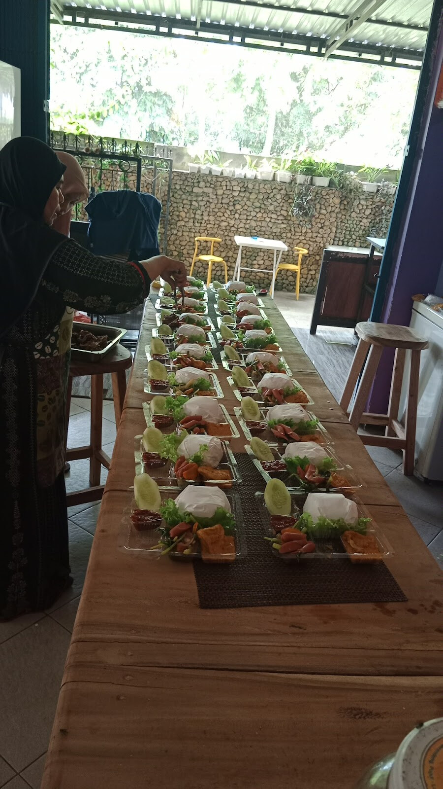 UD Mandiri, Rumah Makan Rezeky