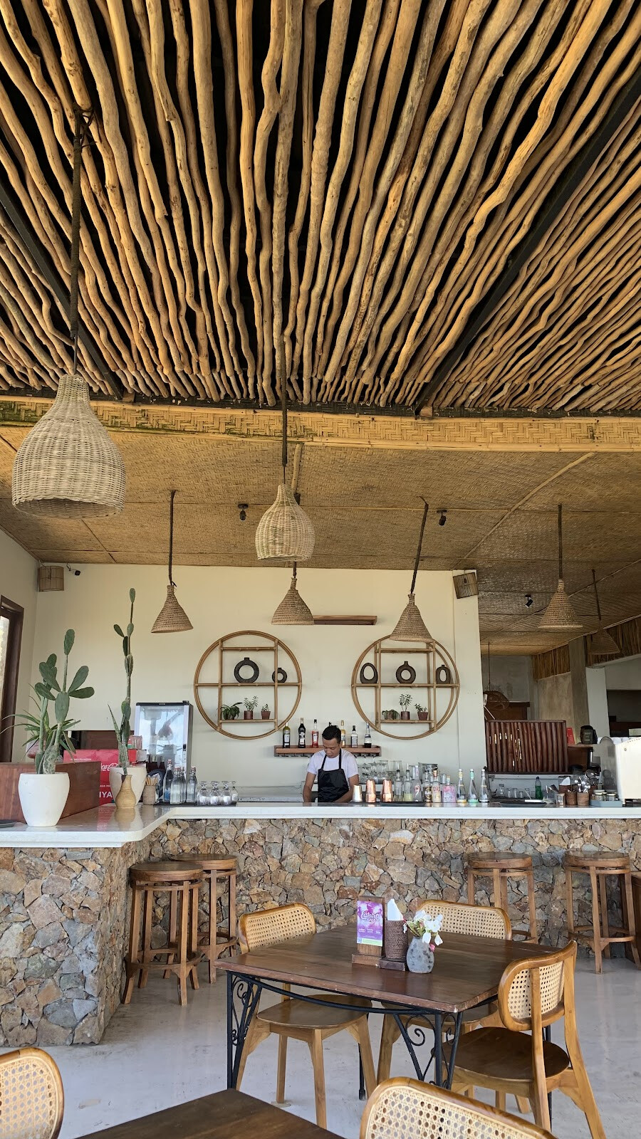 ASHTARI - Slow Food / Yoga / Loft