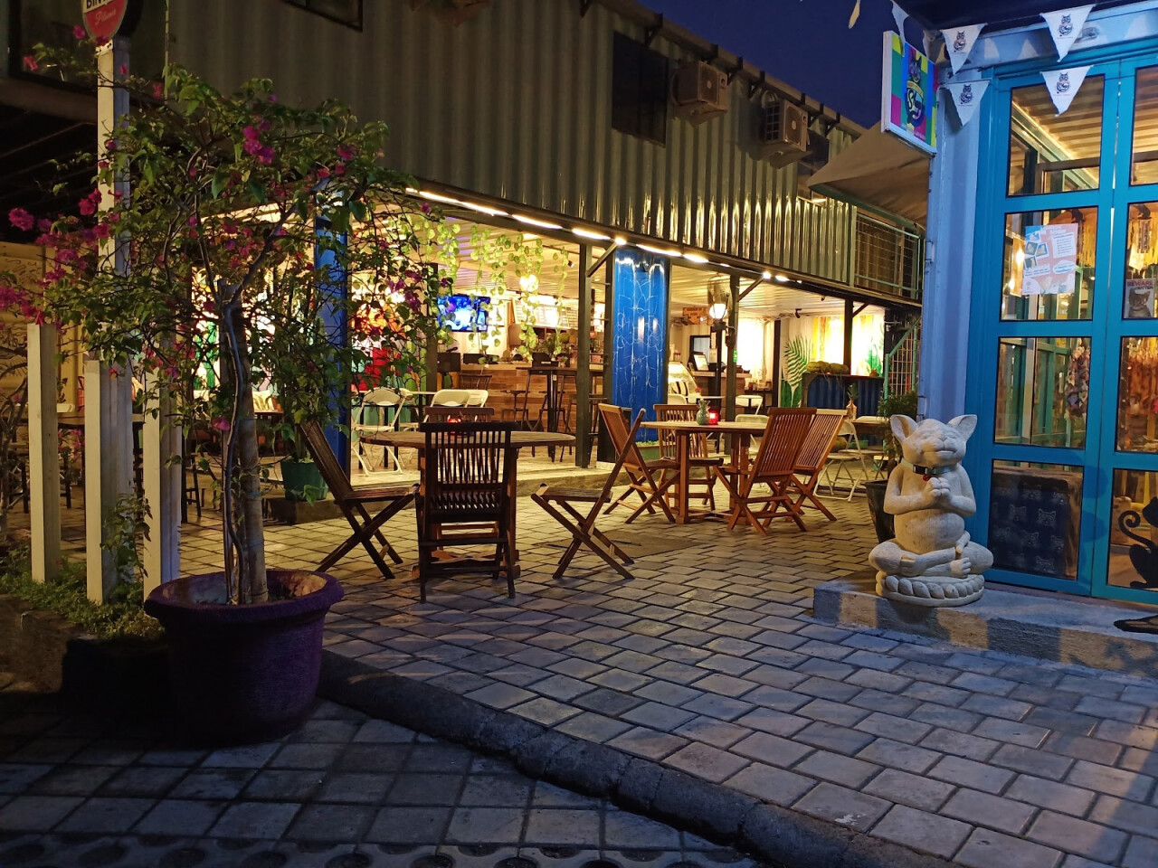Lombok Box