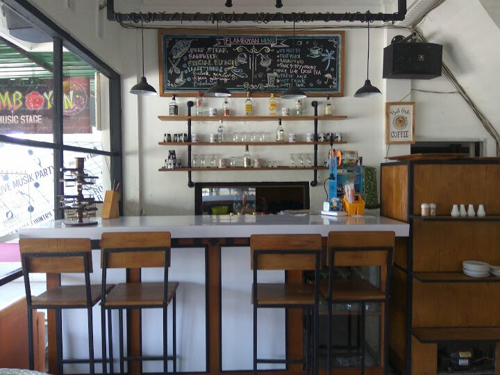 Warung Flamboyan