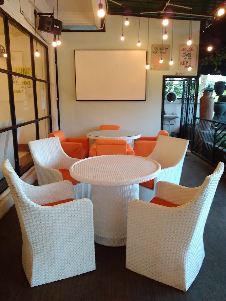 Warung Flamboyan