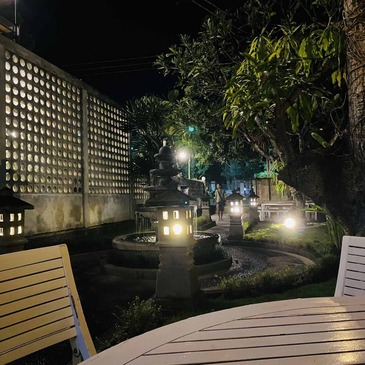 Kava Coffee and Eatery