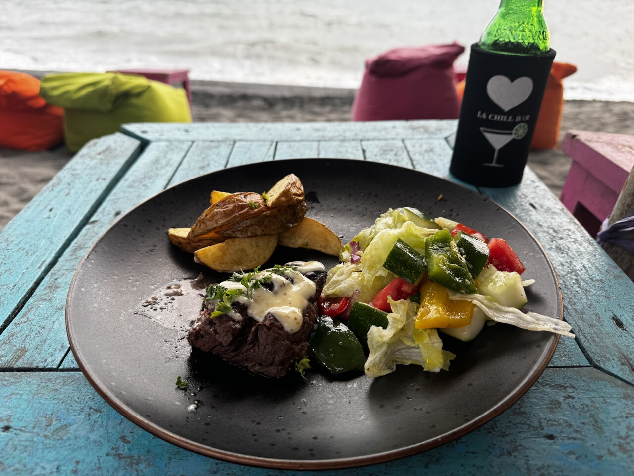 La Chill Bar & Restaurant