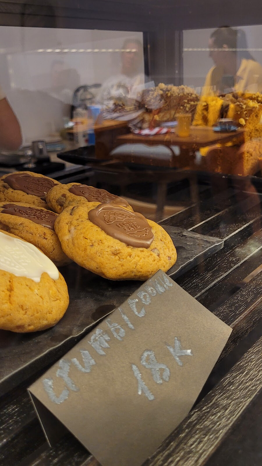 Flour Cafe - Coffee, Desserts & Bakery