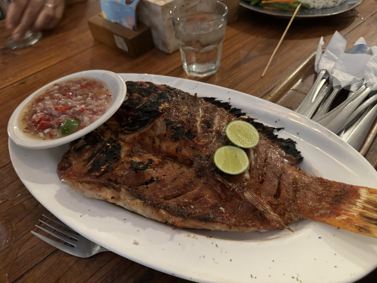 Indi Warung Lembongan Bar & Grill