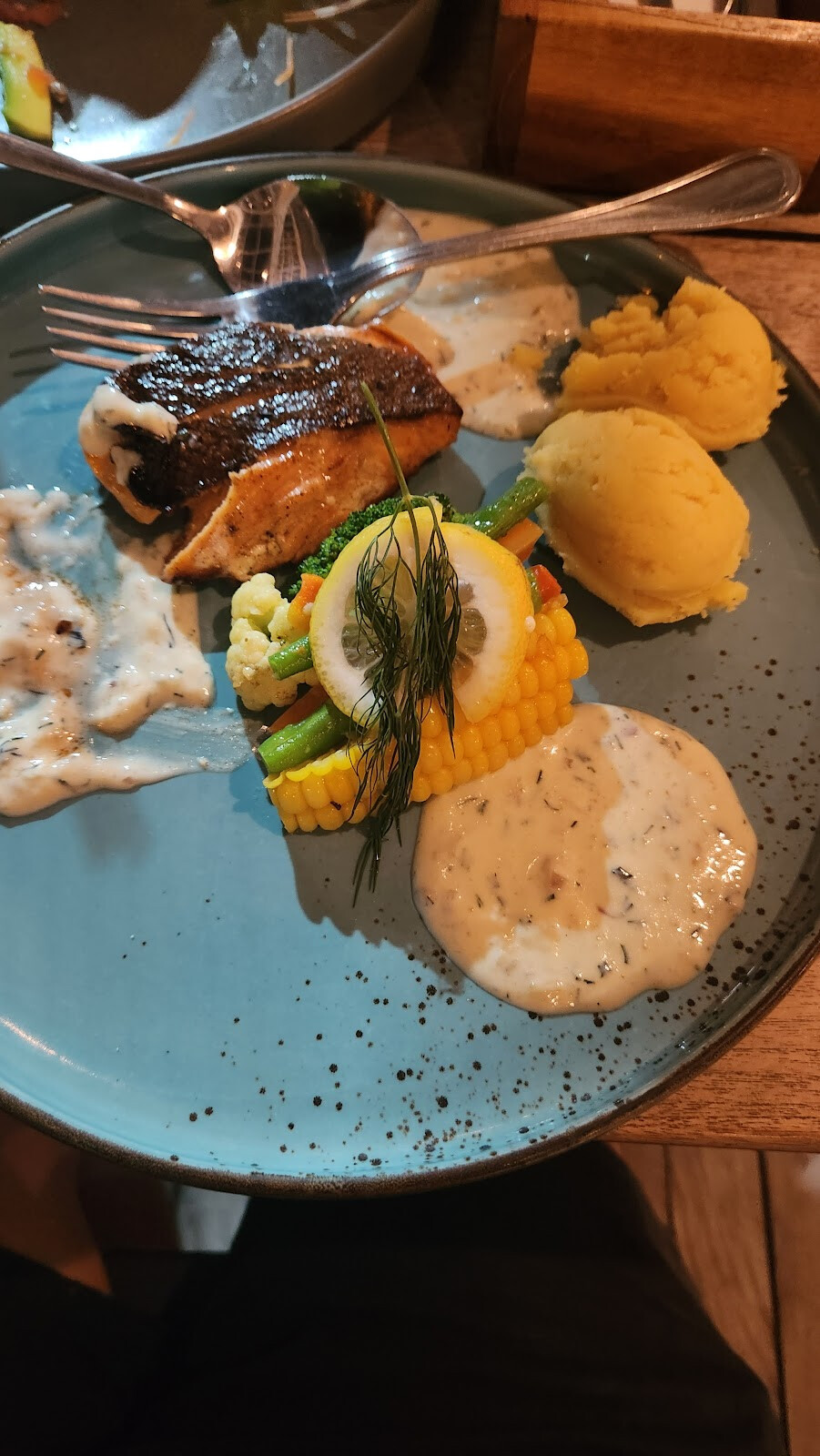 Mama Mia Bar & Grill