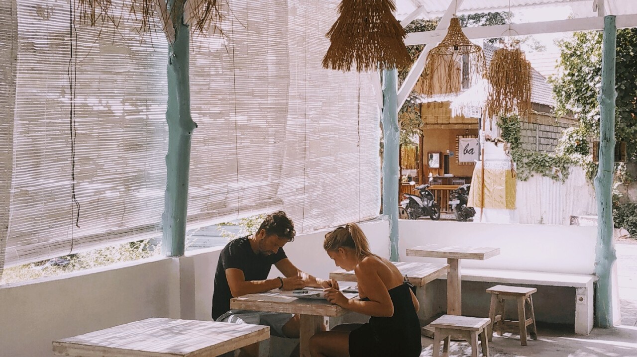 Sunny cafe penida