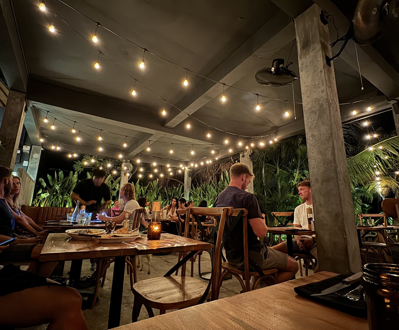 Papi Sapi - Neighbourhood Grill