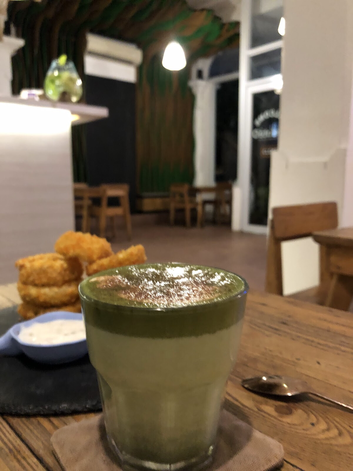 カフェ latéO