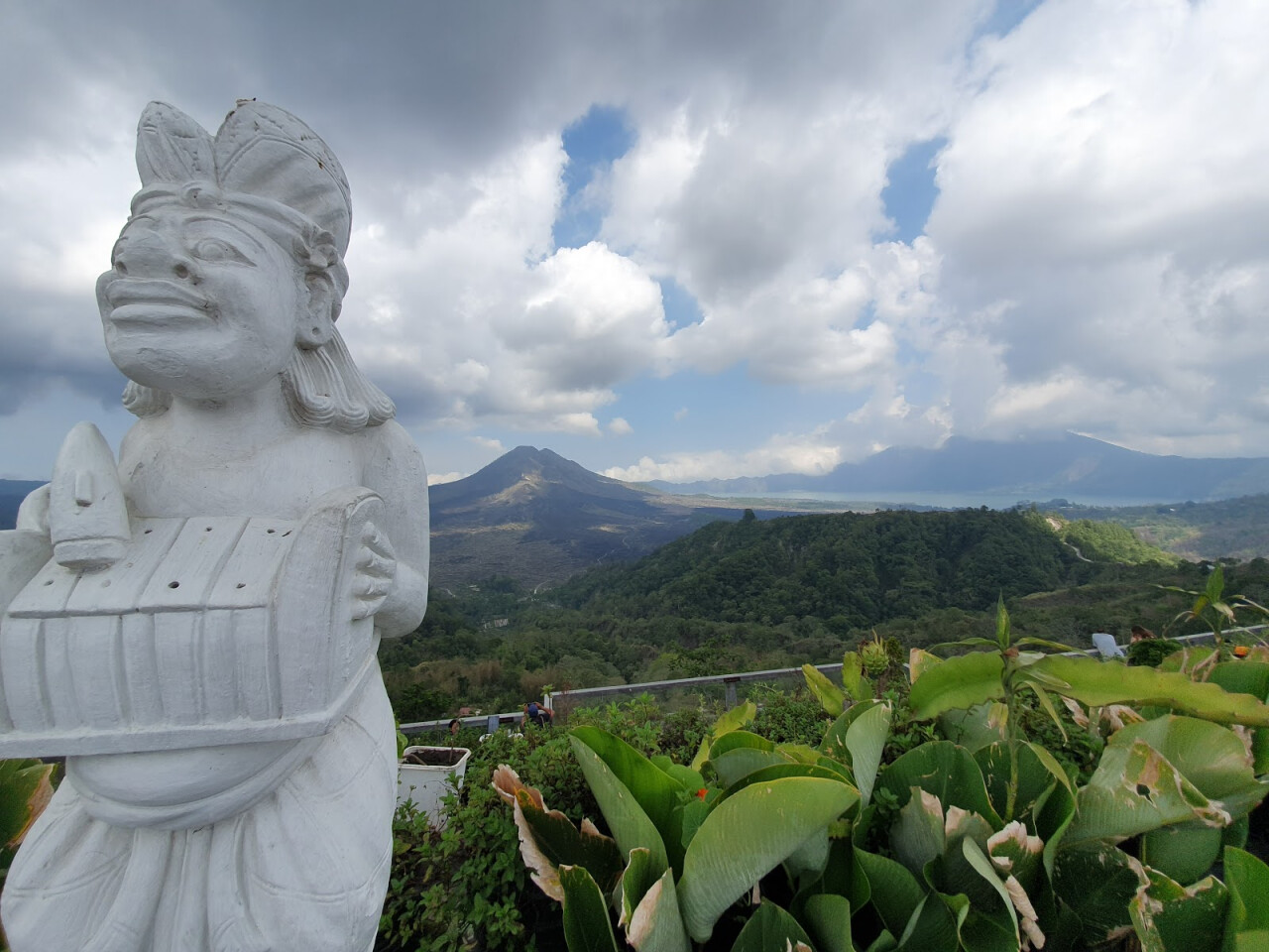 sari mountain View Restaurant