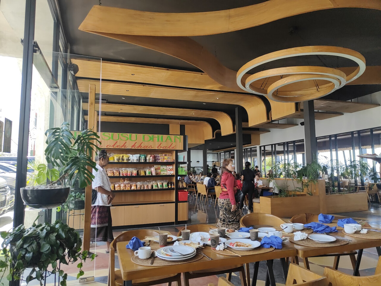 Grand Puncak Sari Restaurant