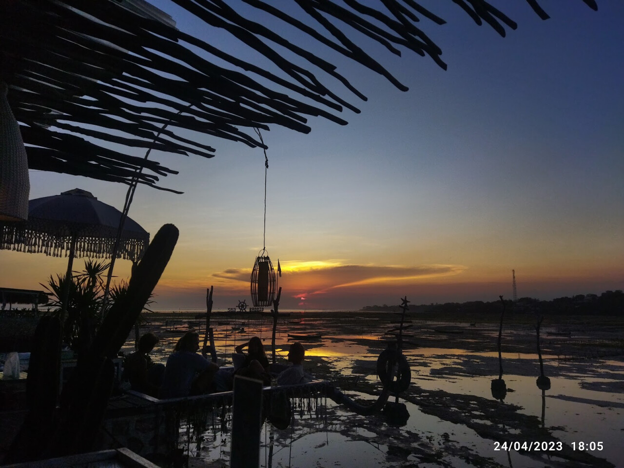 Sea Breeze Cafe Ceningan