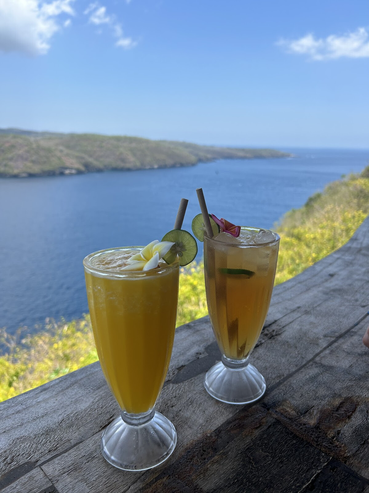 Ceningan Cliffs