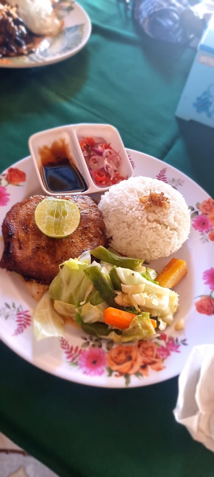 YUYU RESTO CENINGAN
