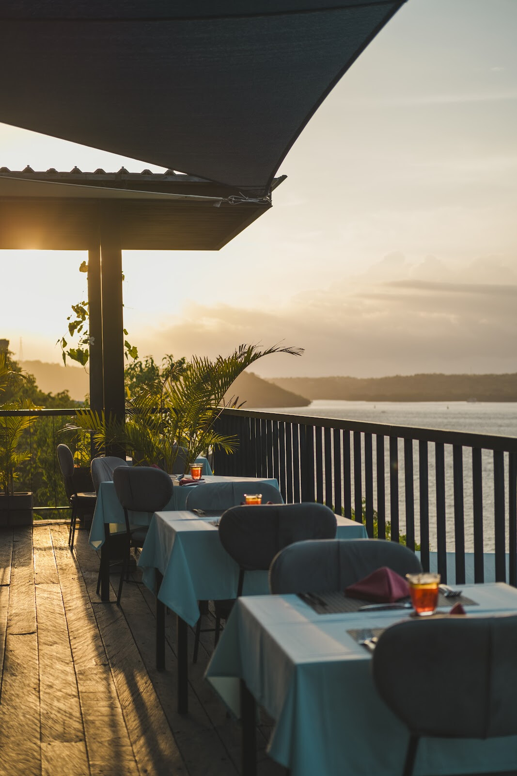 Warnakali Restaurant Nusa Penida