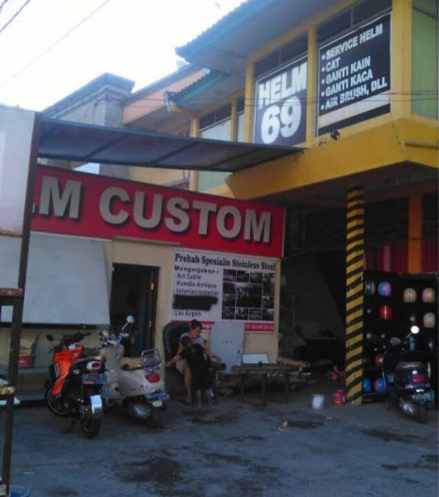 Custom helmet 69