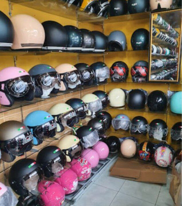 Pusat obral helm ubud