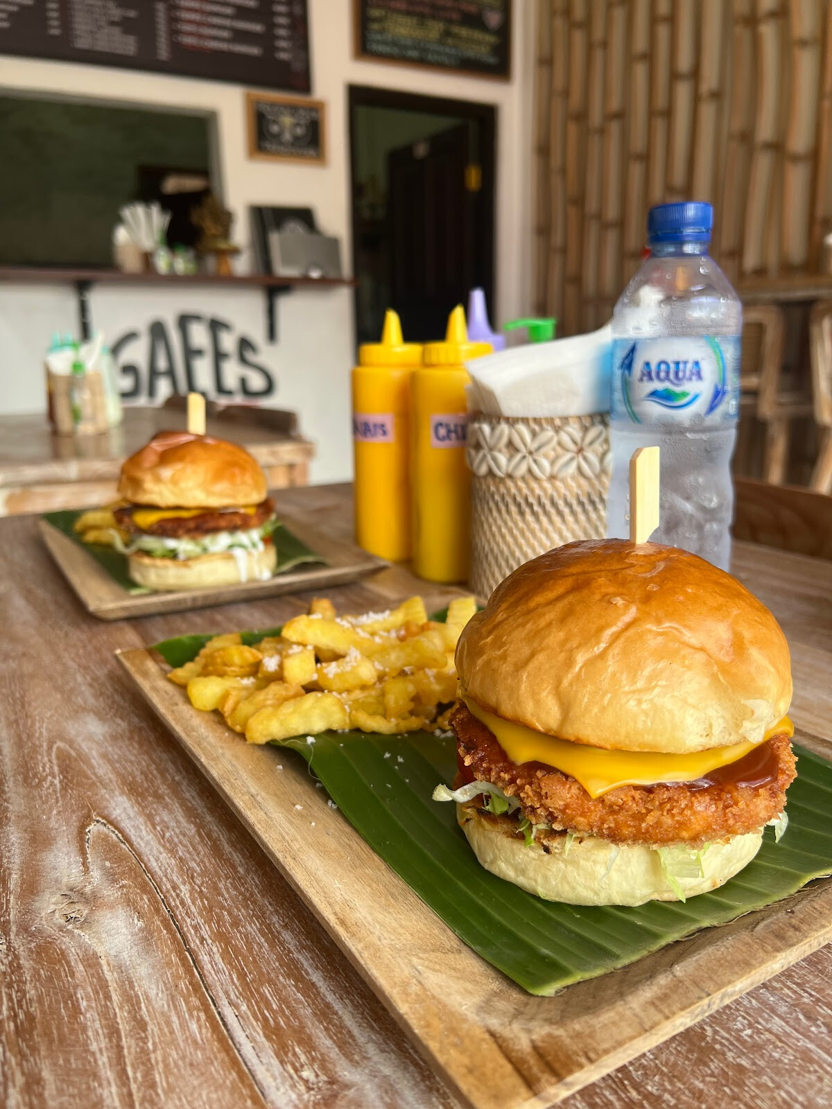 Gaees Burger Ubud