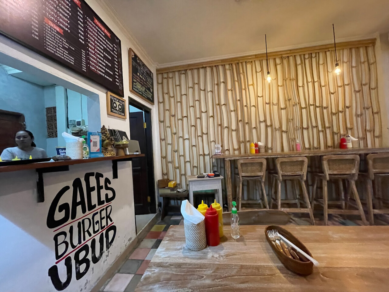 Gaees Burger Ubud