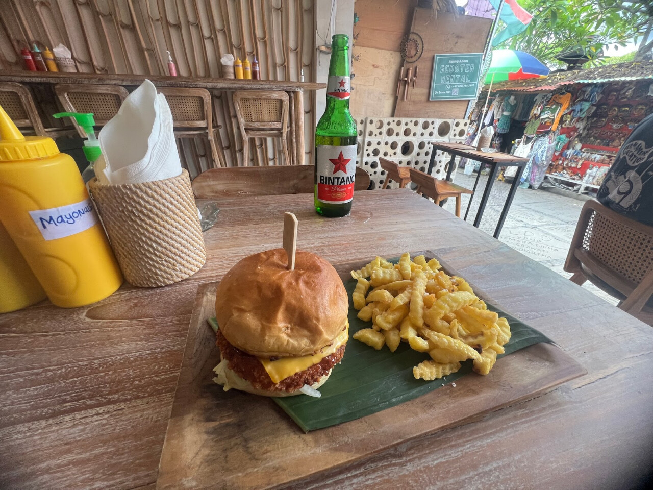 Gaees Burger Ubud