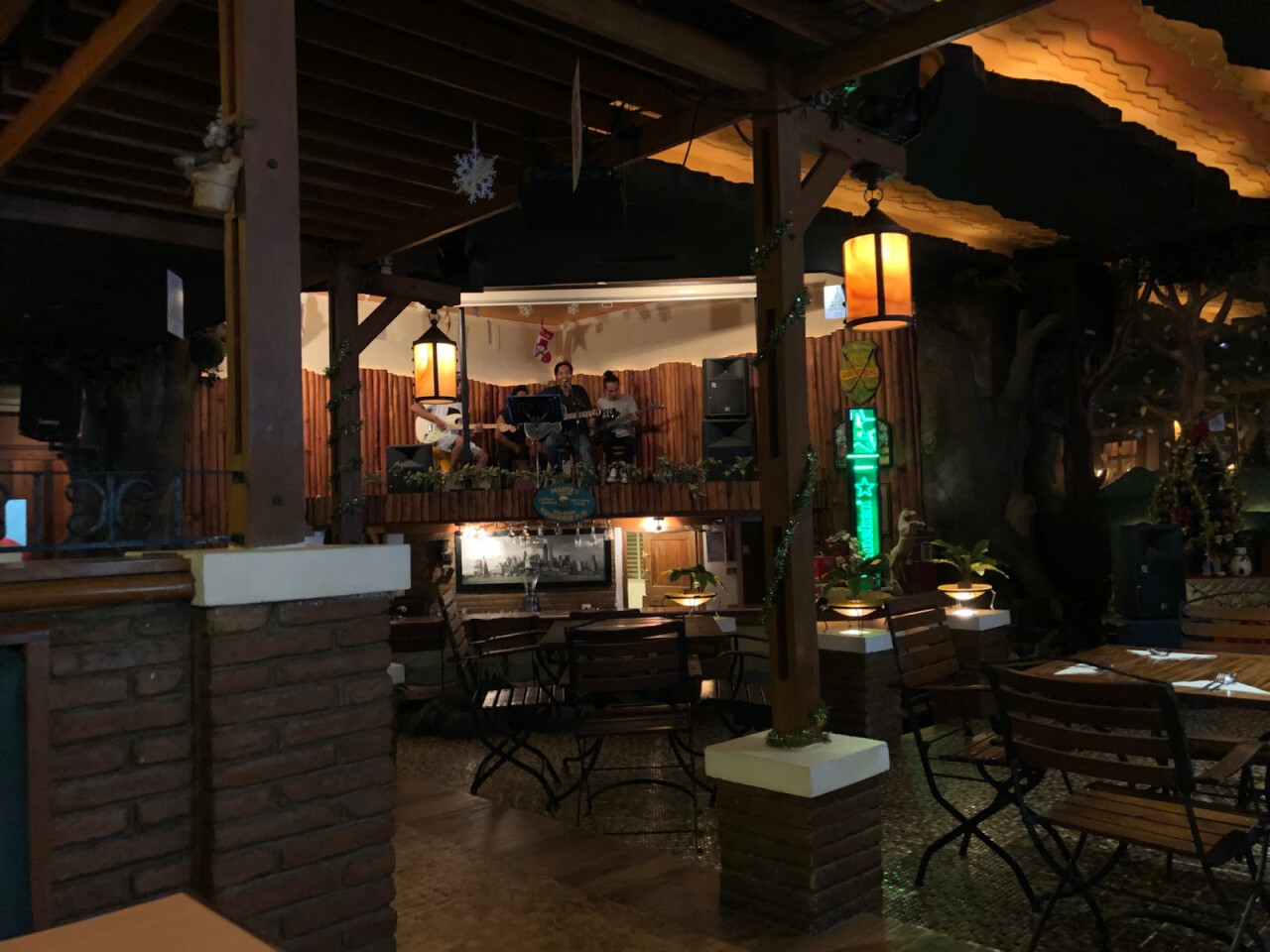 Delicio Bakery & Cafe