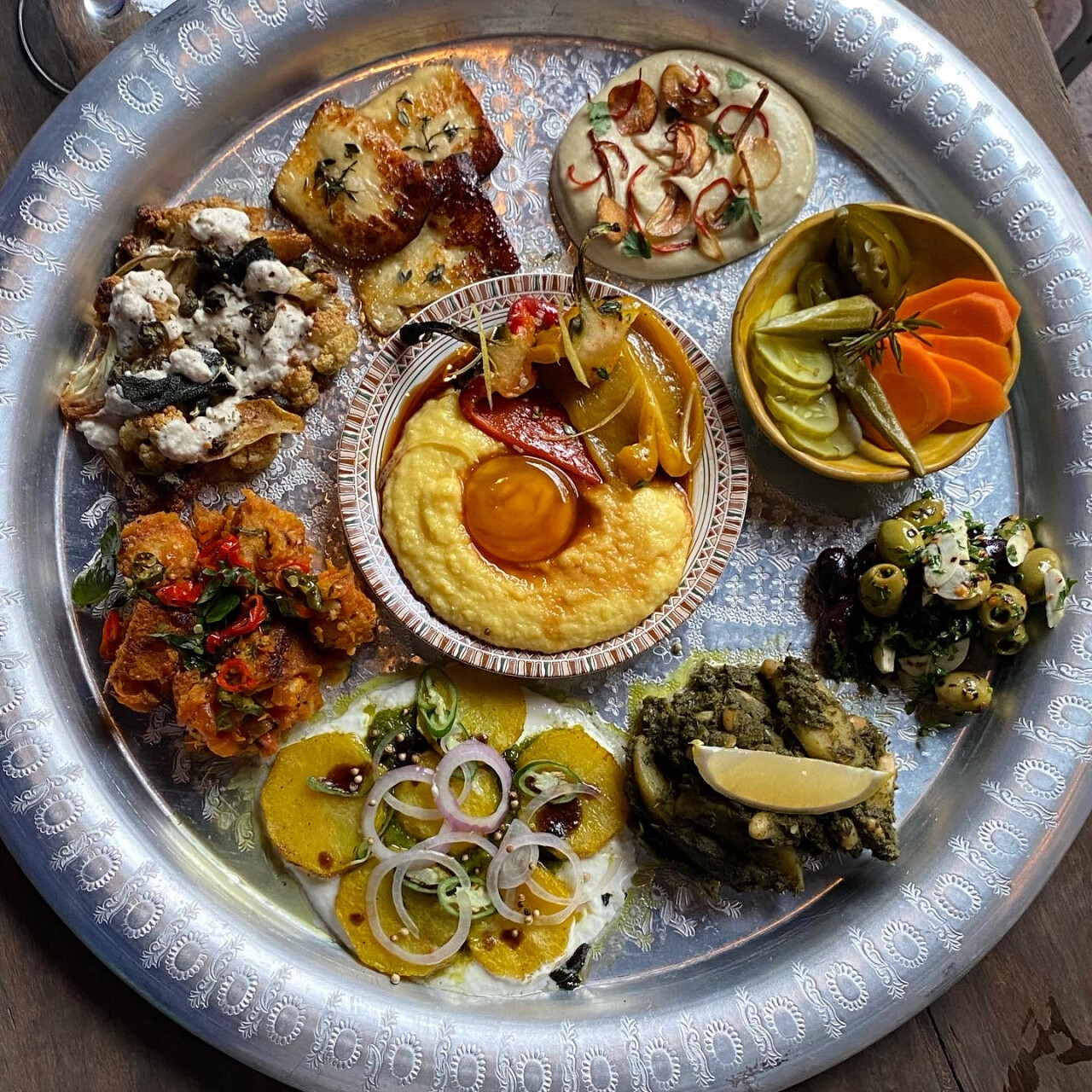 El Bazar Cafe & Restaurant