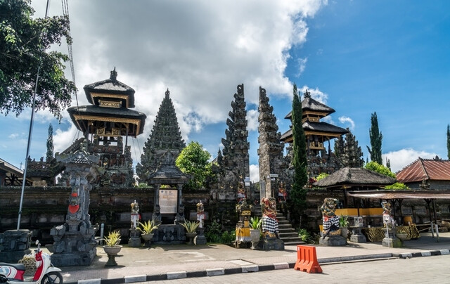 Храм Ulun Danu Batur