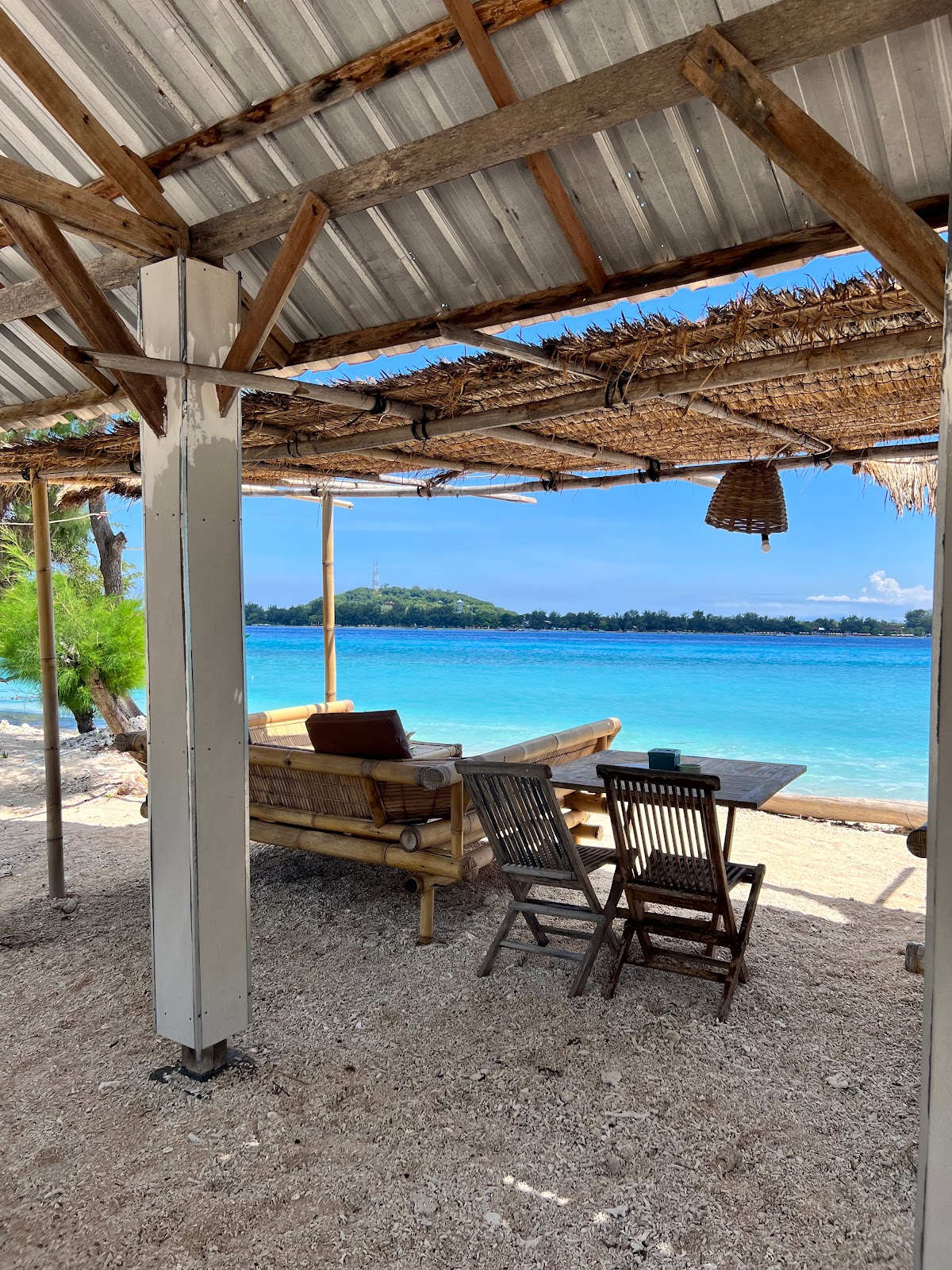 Bintang Beach Cafe Gili Meno