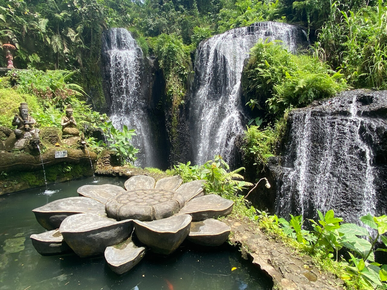 Taman Beji Griya Waterfall