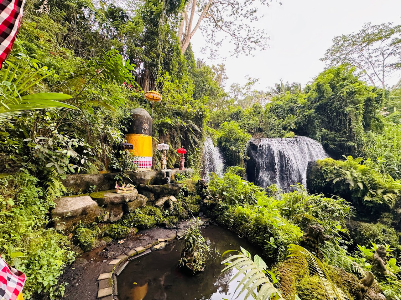 Taman Beji Griya Waterfall